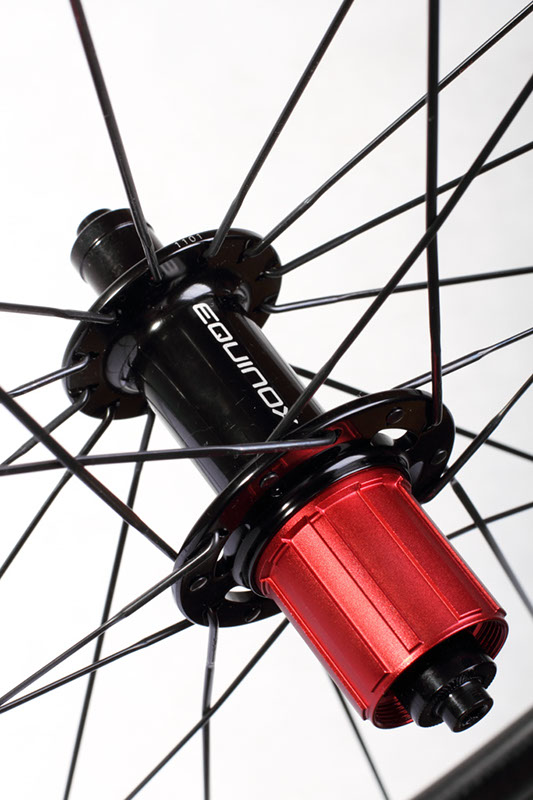 RT50C-hub_snd_spokes